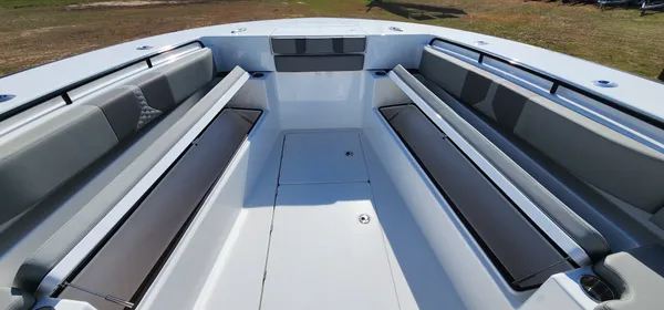 2025 Cape horn 47 CC