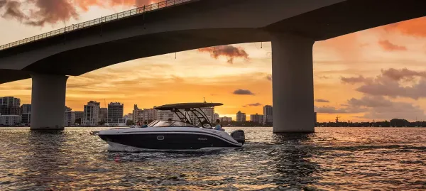 2026 Hurricane SunDeck SD 2600 OB