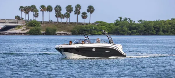 2026 Hurricane SunDeck SD 2600 OB