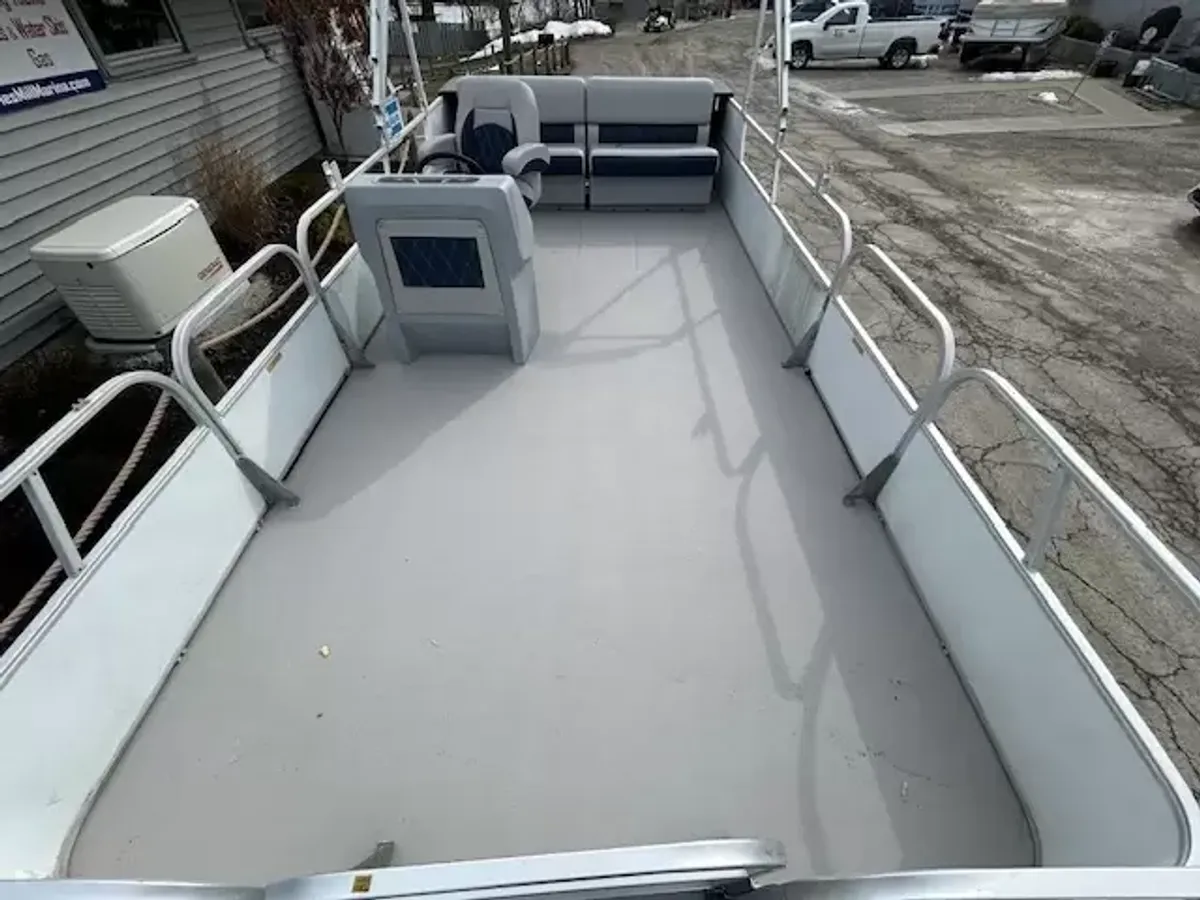 dummy-boat-img