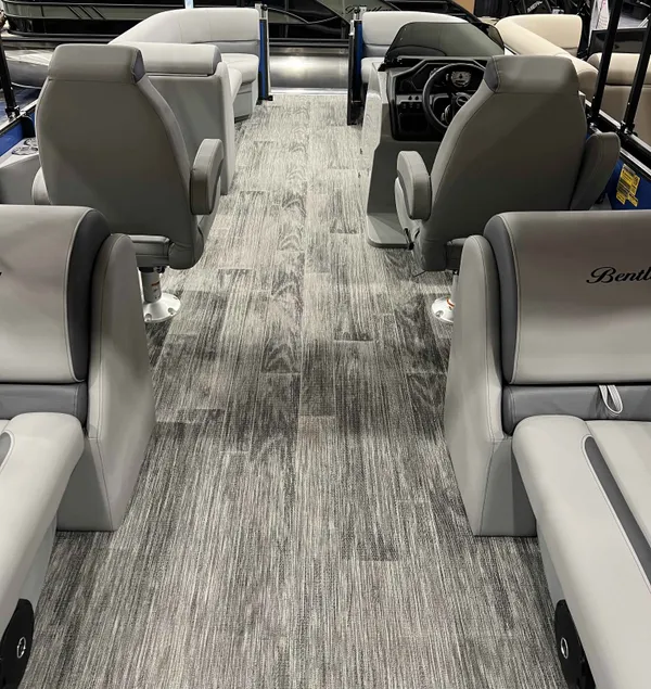 2026 Bentley Legacy 243 Navigator-4