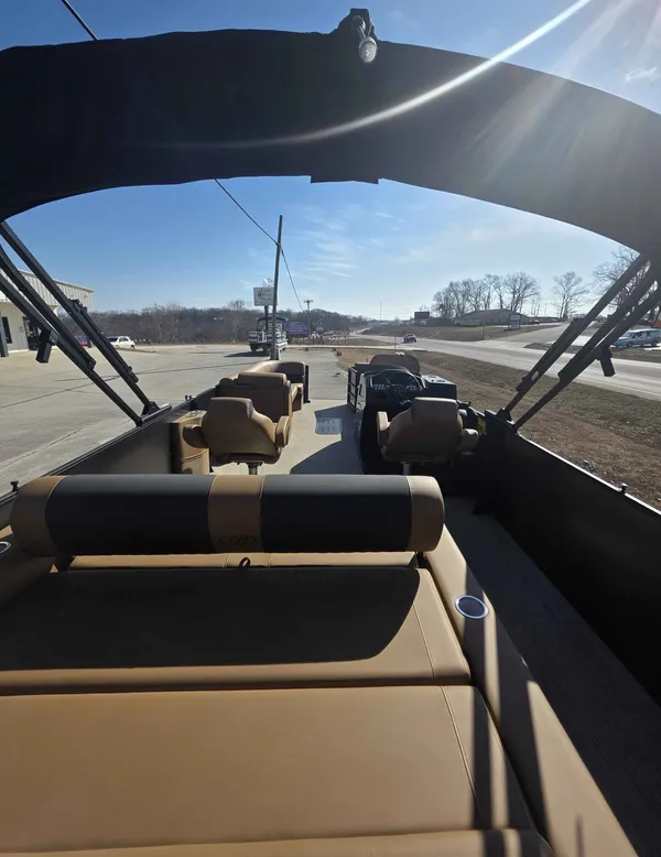 2026 Bentley Elite 253 DC Swingback-5