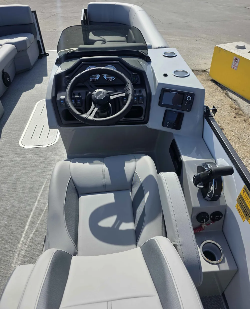 2026 Bentley 2026  Legacy 243 Navigator-4