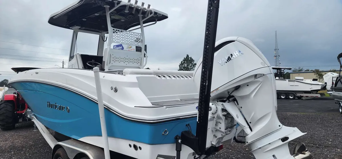 2025 Hurricane 24-CC COASTAL EDITION