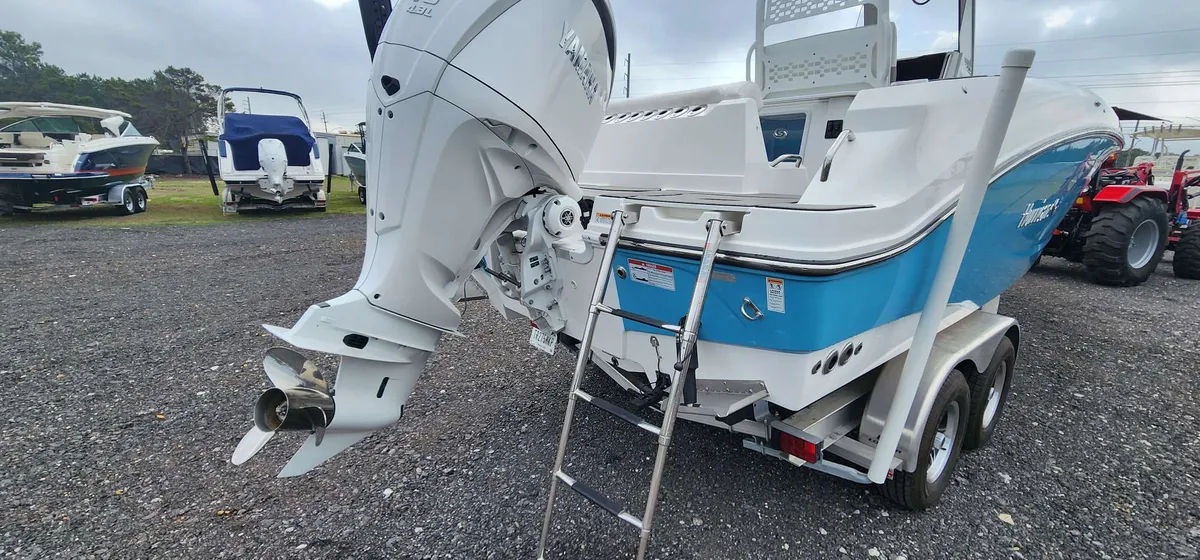 2025 Hurricane 24-CC COASTAL EDITION