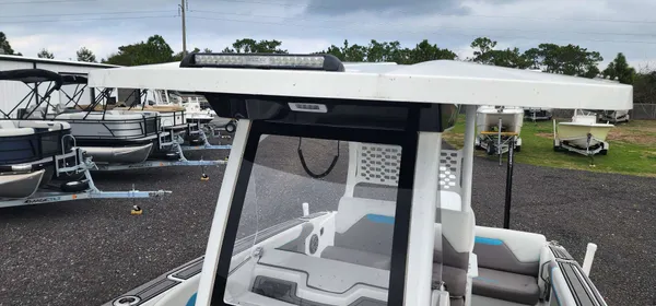 2025 Hurricane 24-CC COASTAL EDITION