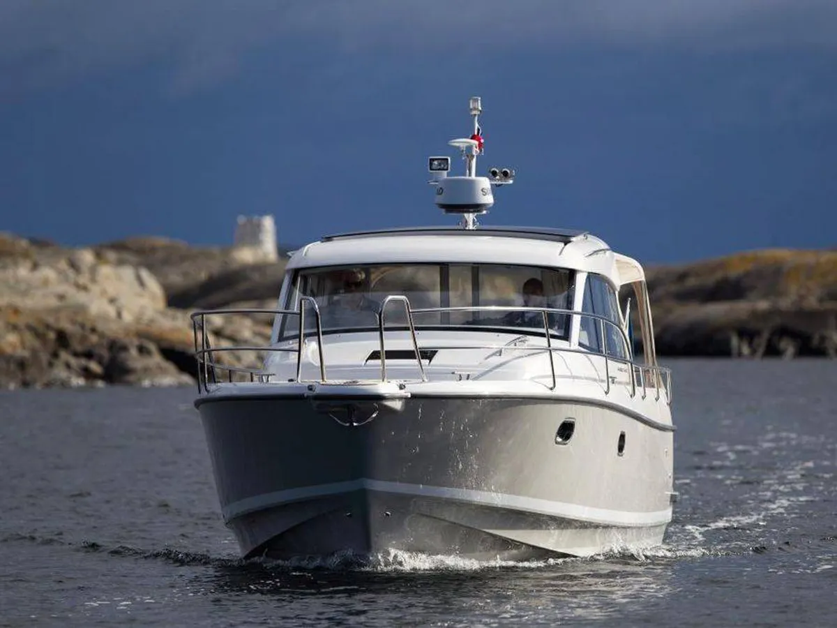 dummy-boat-img