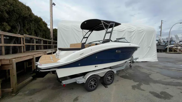 2026 Sea Ray SPX 210-4