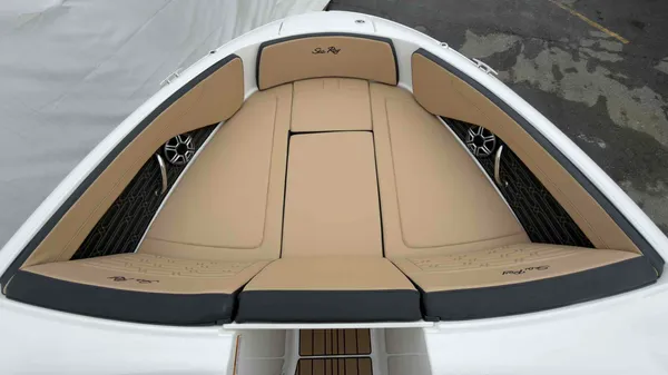 2026 Sea Ray SPX 210-9