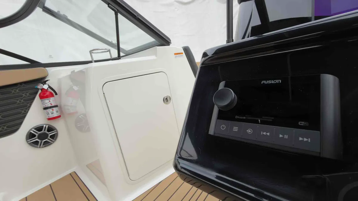 2026 Sea Ray SPX 210-10