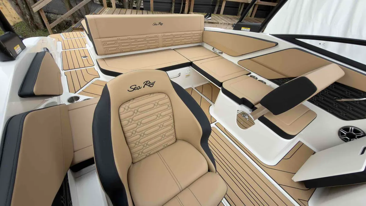 2026 Sea Ray SPX 210-15