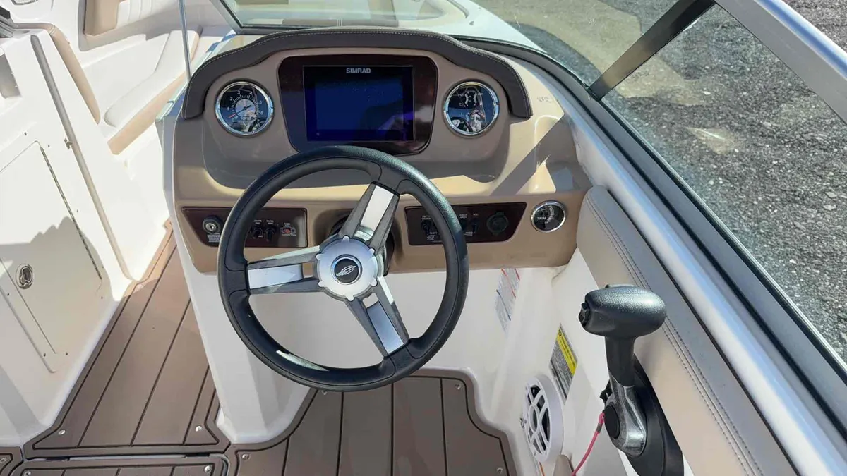 2022 Chaparral 21 SSI`