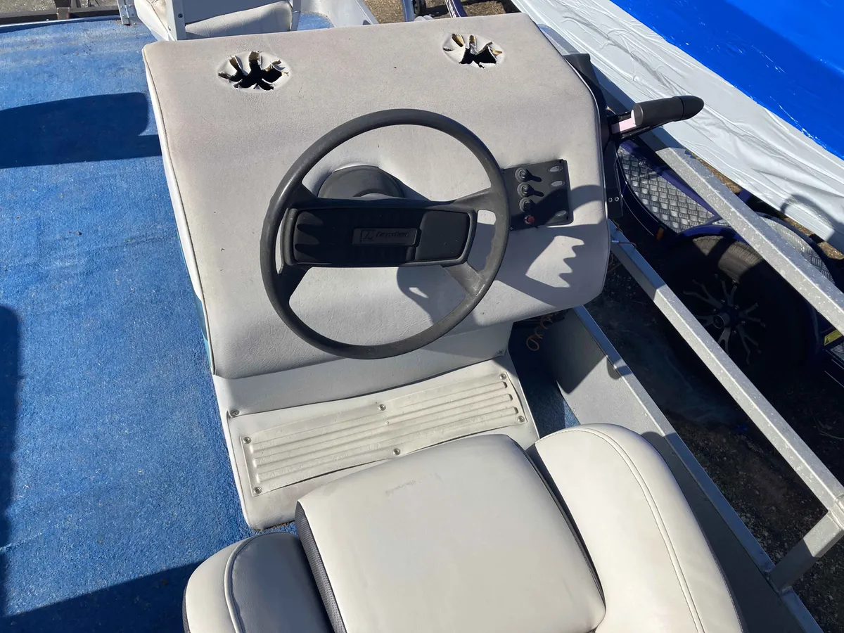dummy-boat-img