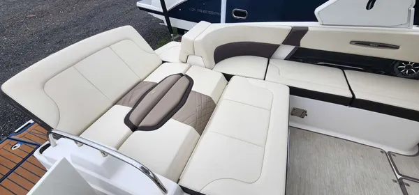 2018 Chaparral 287 SSX