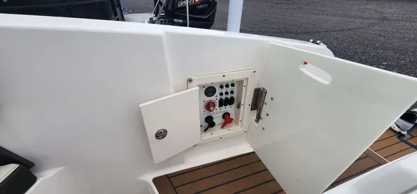 2018 Chaparral 287 SSX