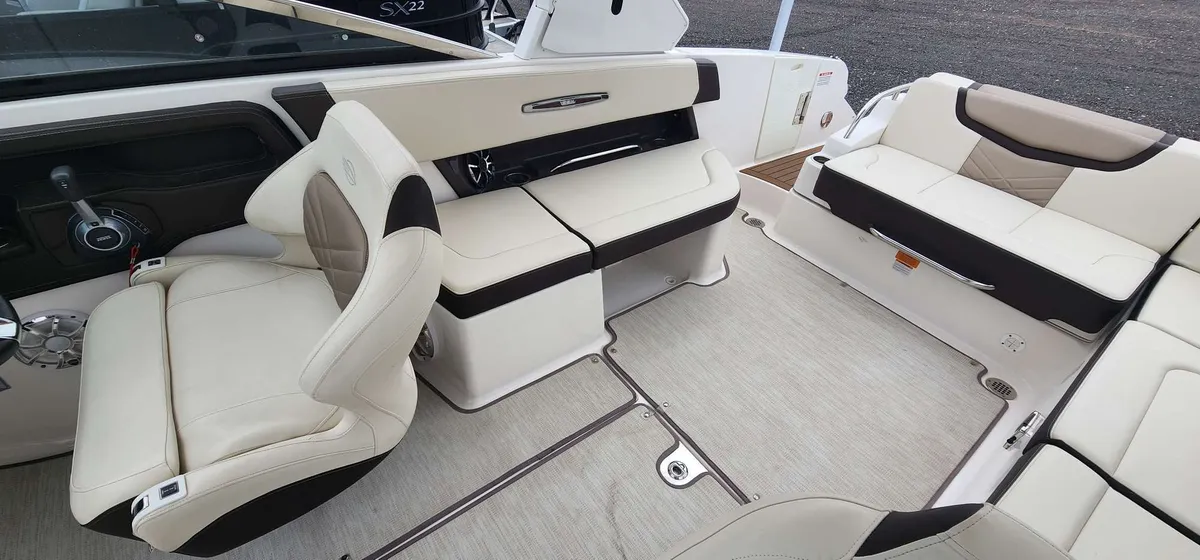 2018 Chaparral 287 SSX
