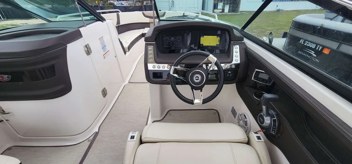 2018 Chaparral 287 SSX
