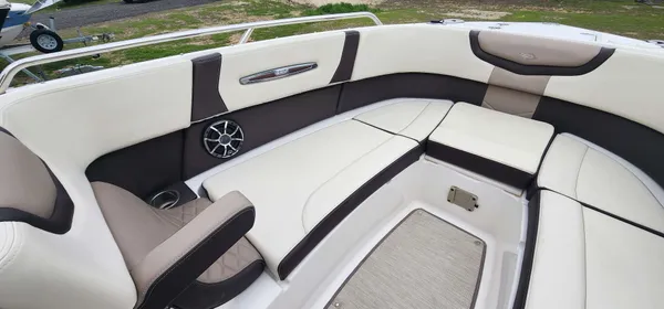 2018 Chaparral 287 SSX
