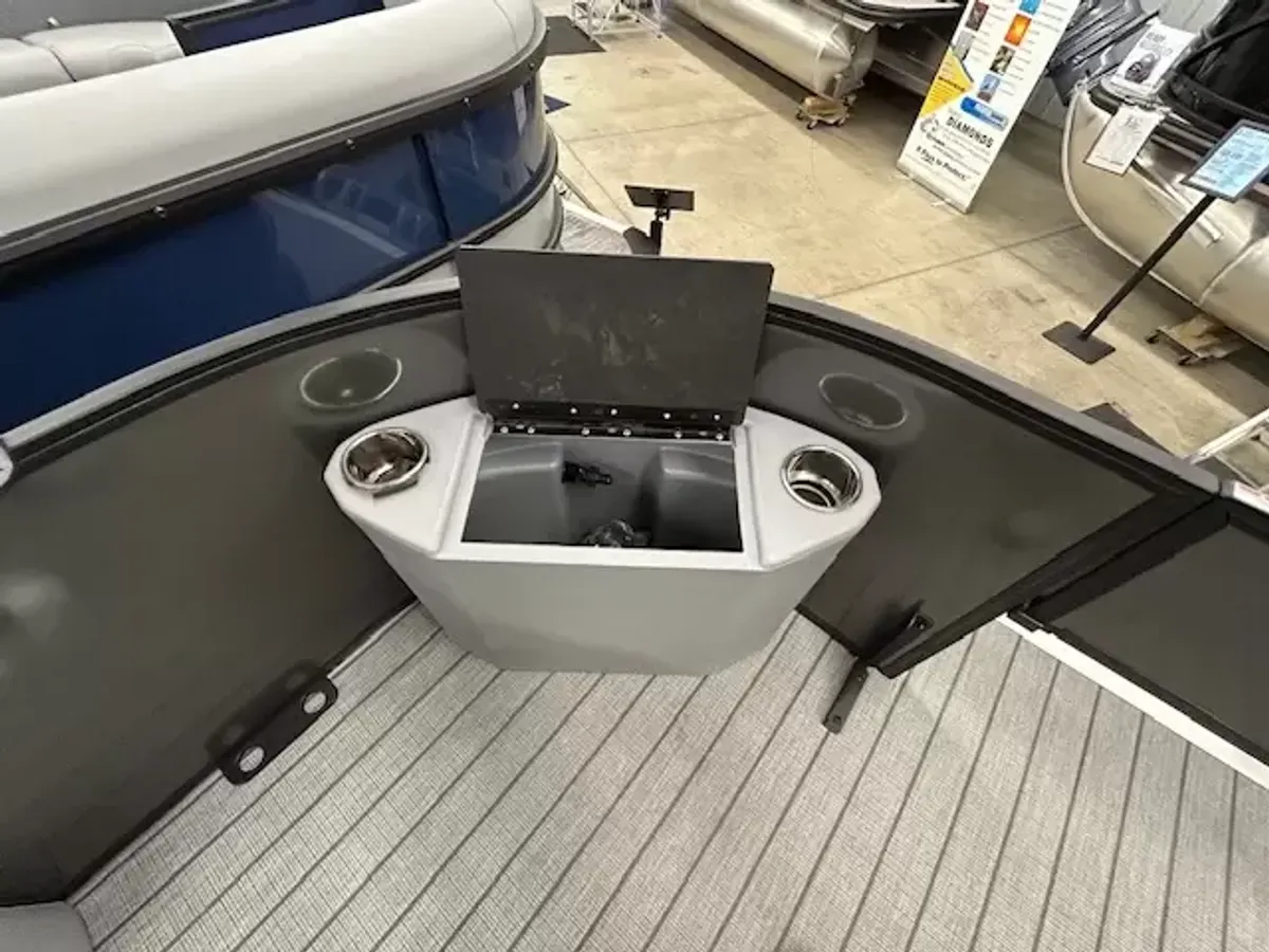 dummy-boat-img