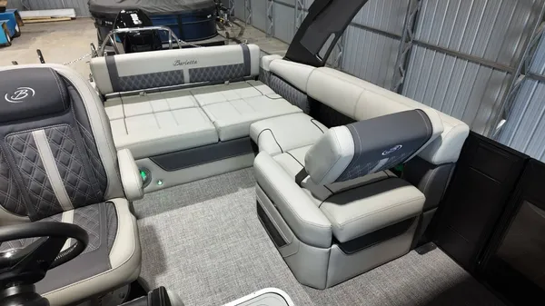 2026 Barletta Lusso 25UA-64