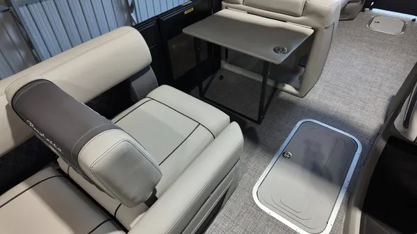 2026 Barletta Lusso 25UA-39
