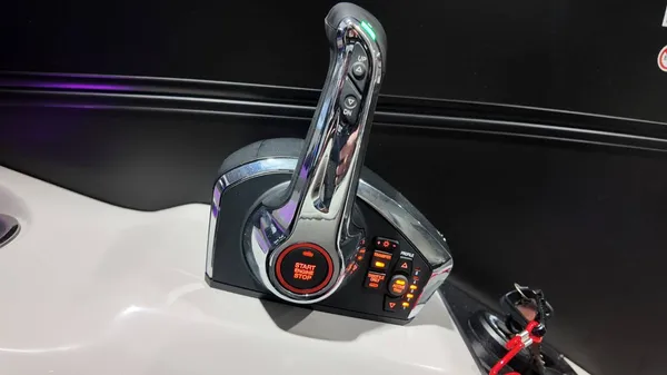 2026 Barletta Lusso 25UA-57