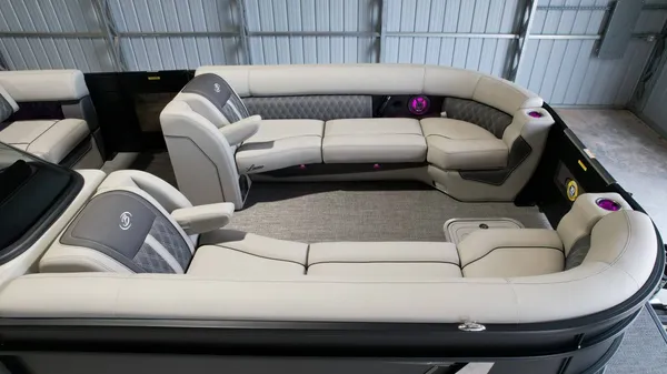 2026 Barletta Lusso 25UA-23