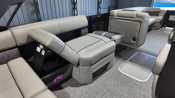 2026 Barletta Lusso 25UA-65