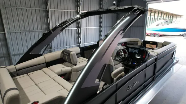 2026 Barletta Lusso 25UA-3