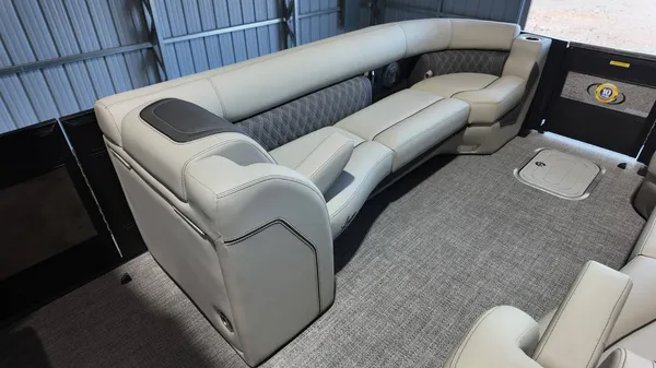 2026 Barletta Lusso 25UA-28