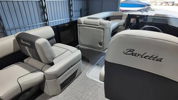 2026 Barletta Lusso 25UA-35