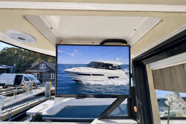 2021 Regal 38 GC detail image 12