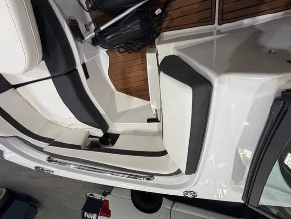 boat-detail-slider-thumb-14