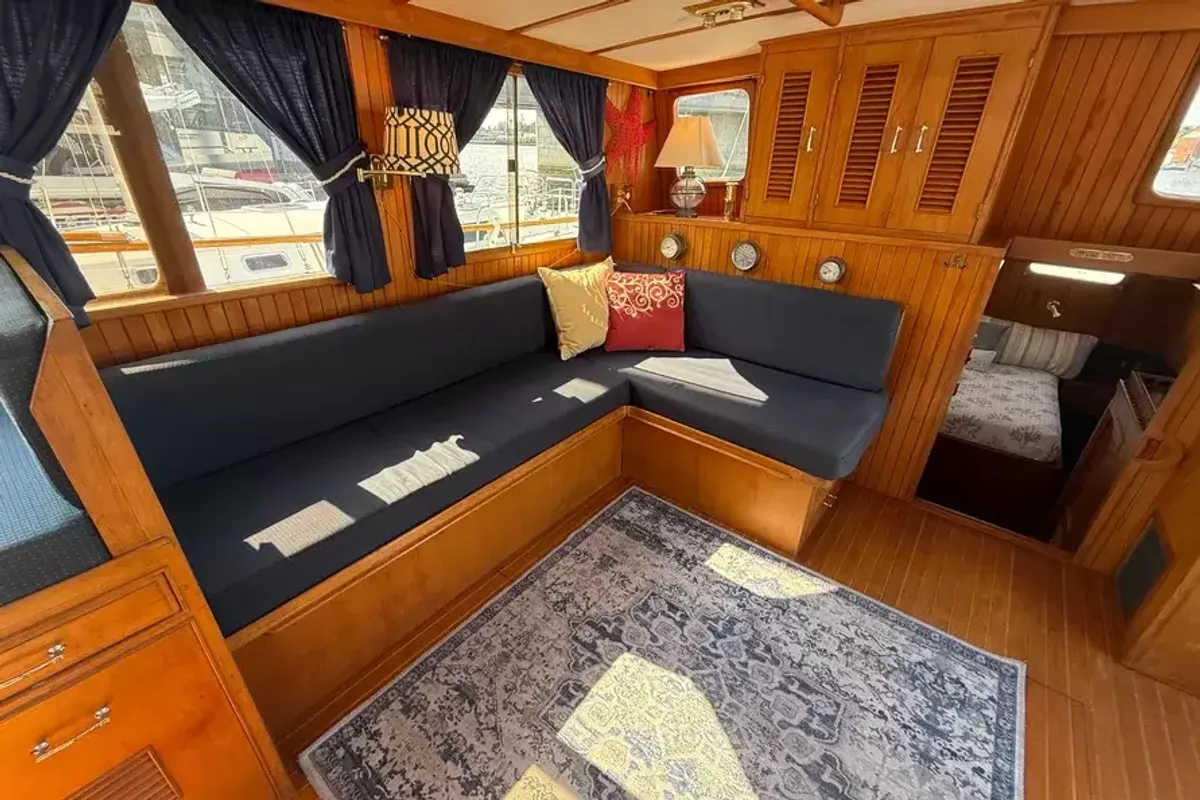 dummy-boat-img
