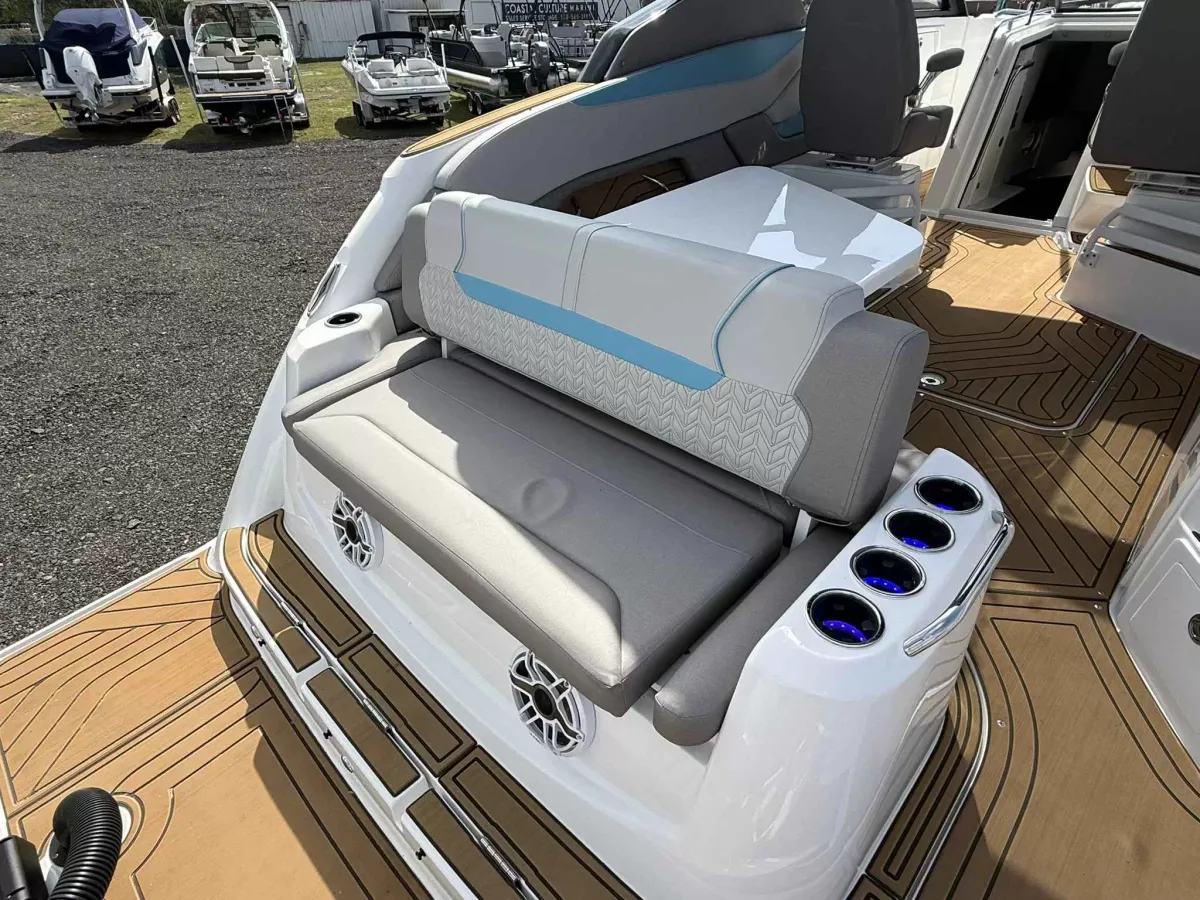 2025 Hurricane SD3200