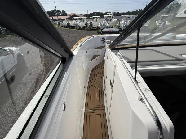 2025 Hurricane SD3200