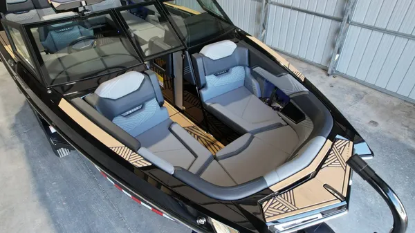 2026 Mastercraft XSTAR 23-28