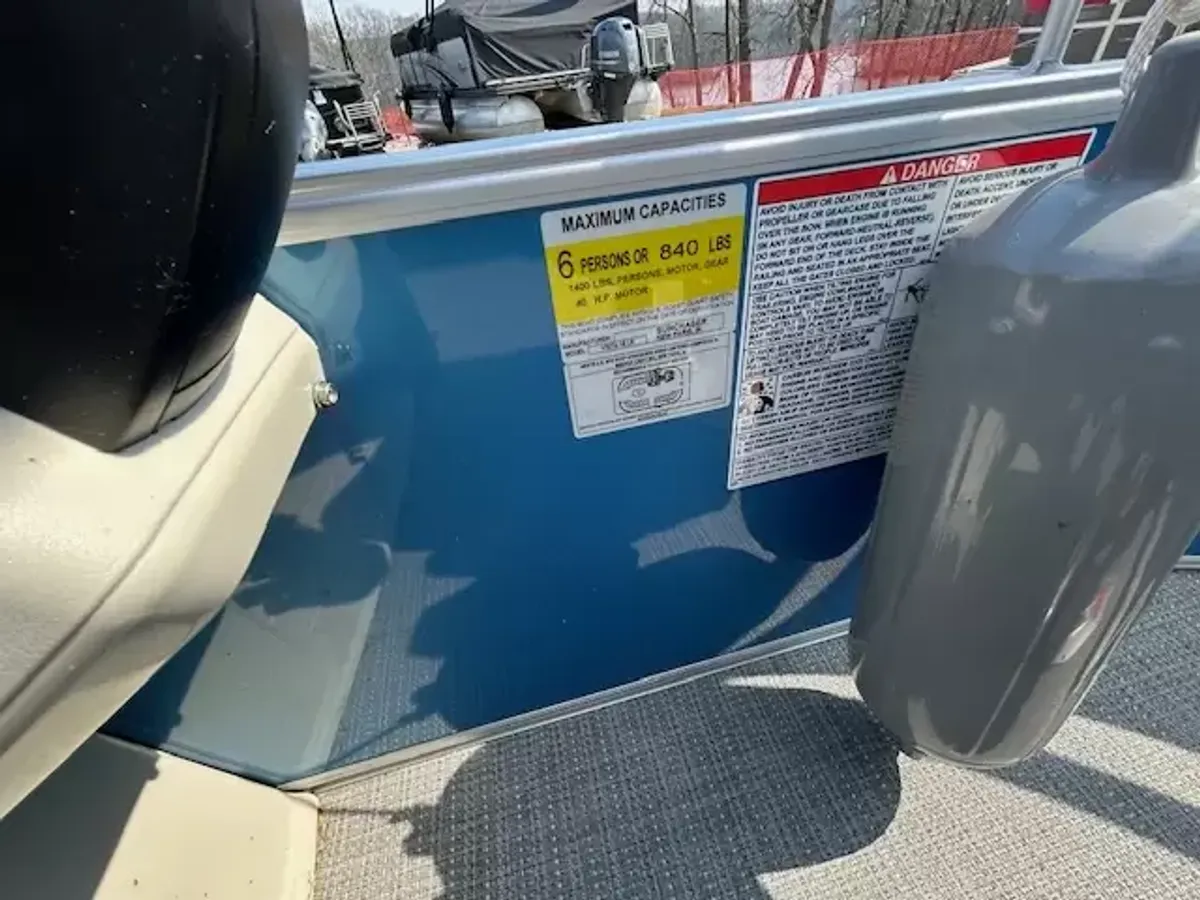 dummy-boat-img