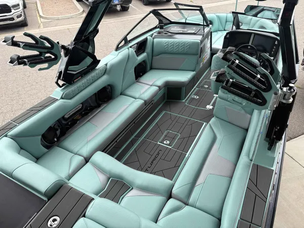 boat-detail-slider-thumb-5