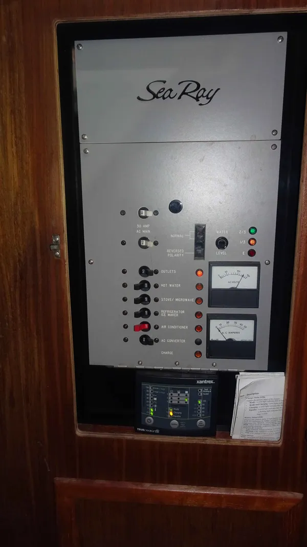 1987 Sea Ray 340 Sundancer-13