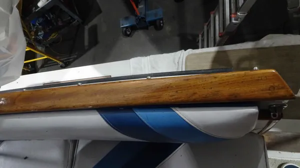 1987 Sea Ray 340 Sundancer-27