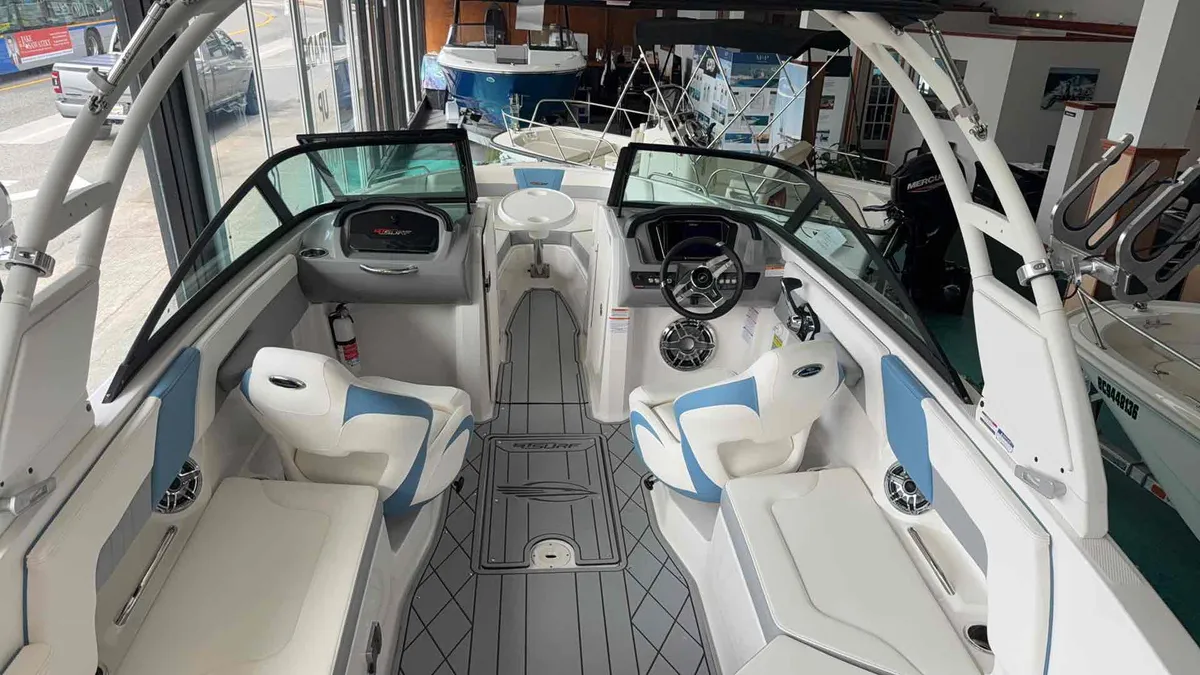 2026 Chaparral GT3 Surf Series-16