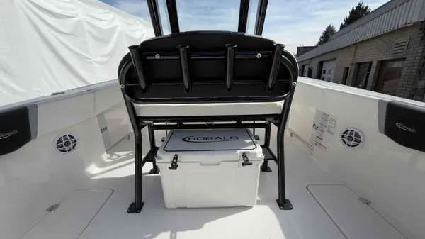 2025 Robalo R250-46