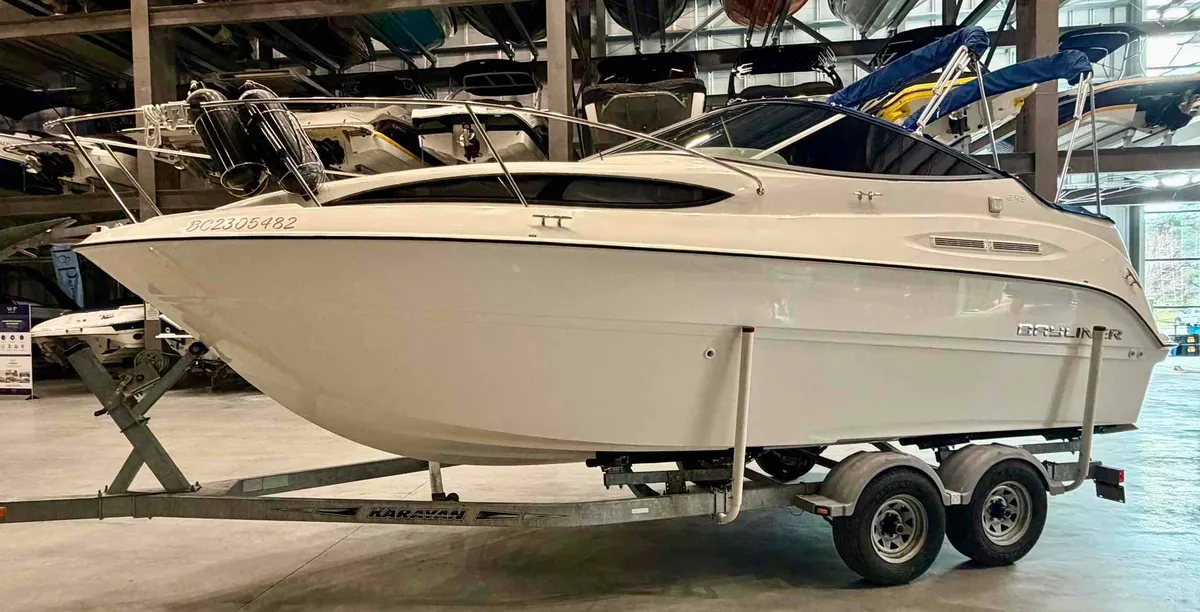 2010 Bayliner 245-3