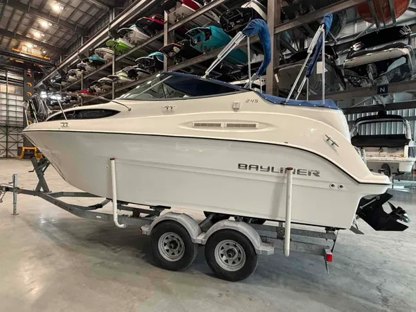 2010 Bayliner 245-5