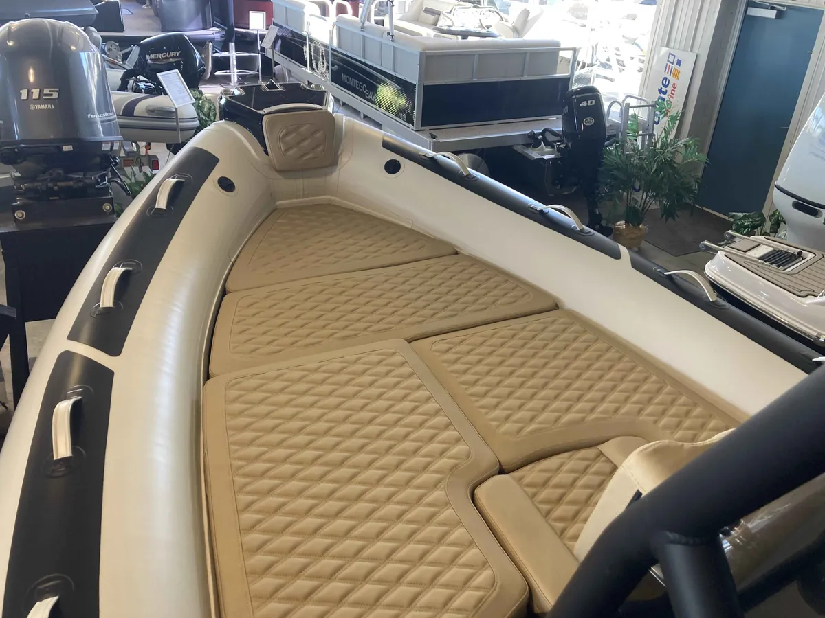 dummy-boat-img