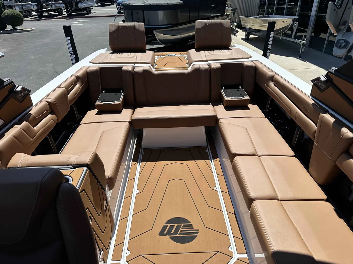 2026 Malibu 25 LSV-12