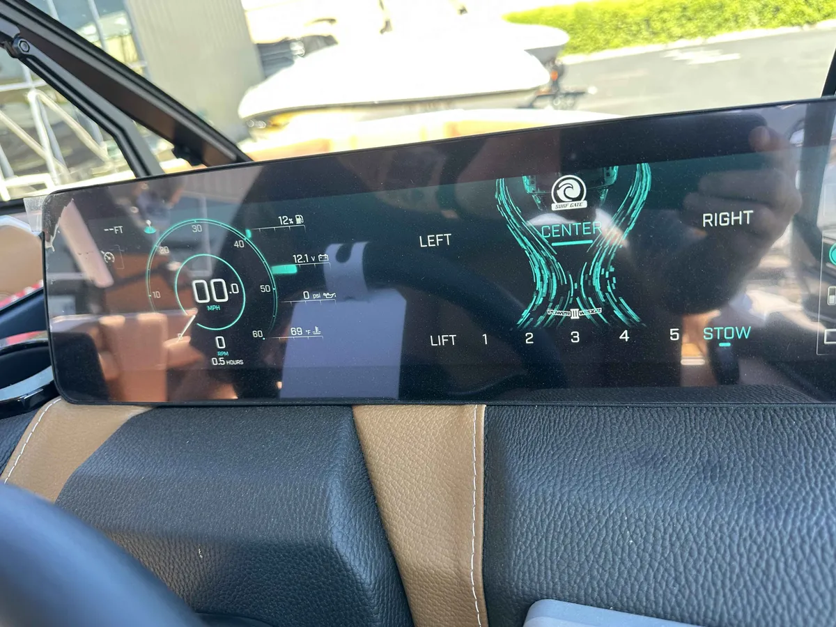 2026 Malibu 25 LSV-15