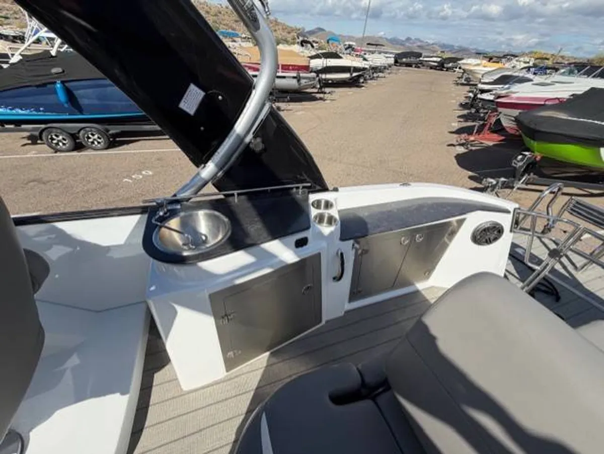 dummy-boat-img