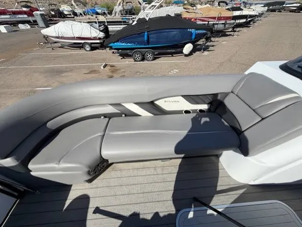 boat-detail-slider-thumb-10